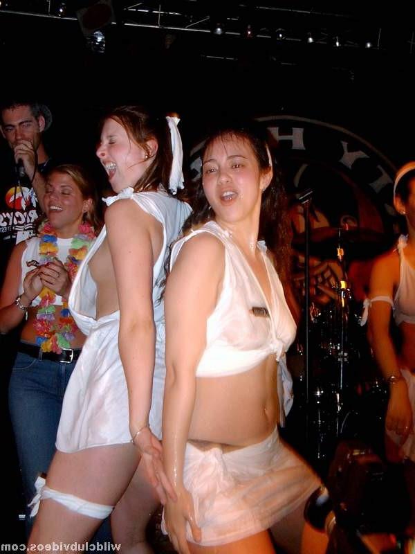 16P Teens wet t-shirt party