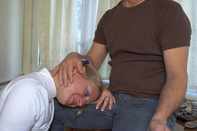 12P Cute first time teen in hot sexy poses