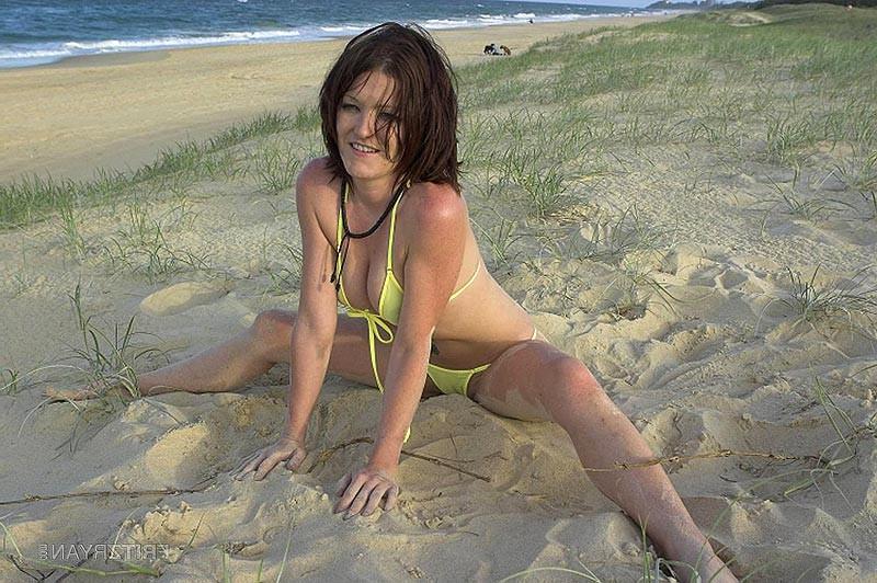 12P First time adult photo shoot for teenie