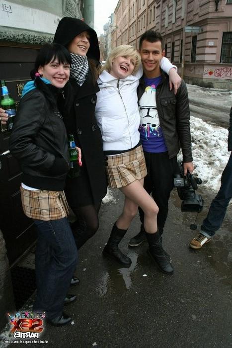 12P School uniform girls drop in