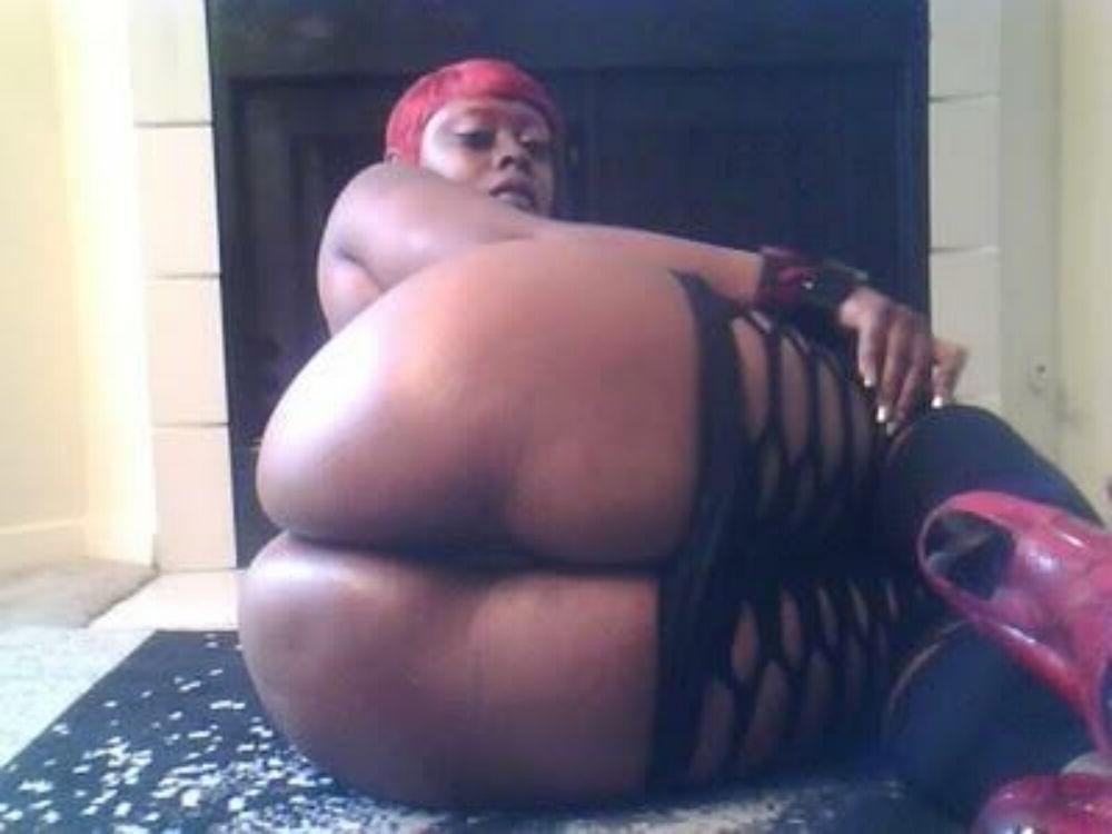 15P Black teen gfs are posing and fucking gallery