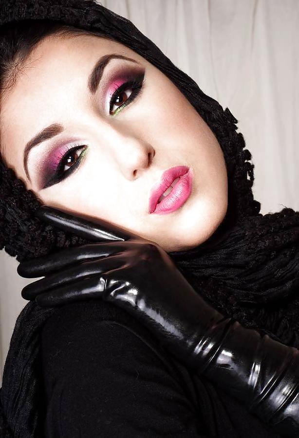 14P Latex Leather Hijab 