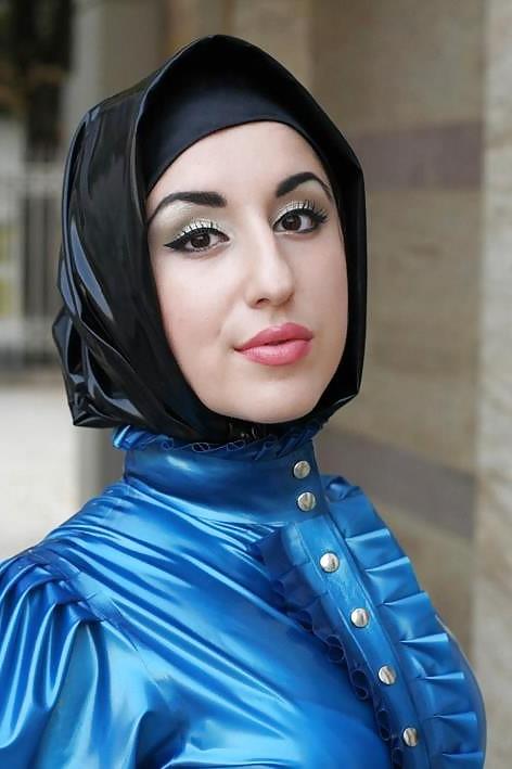 14P Latex Leather Hijab 