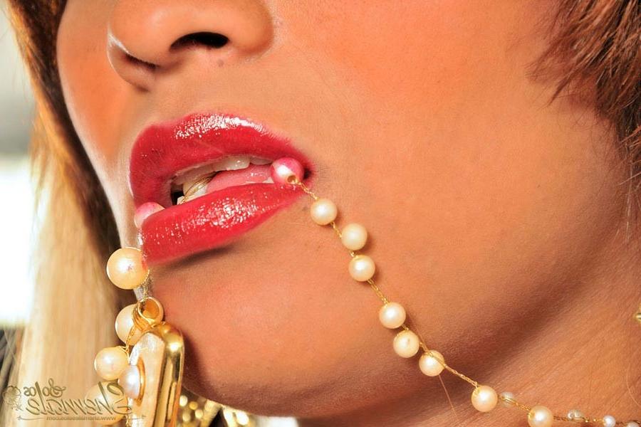 14P Hot latina tranny satisfies herself and cums