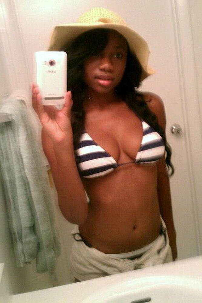 15P Exploited black teen gfs are posing and fucking gallery 3