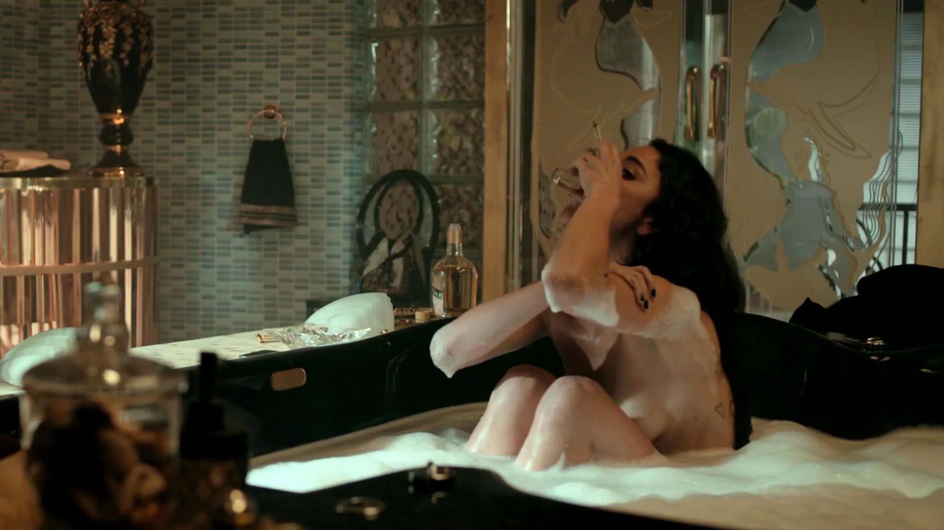 7P Alice Braga Nude Pics