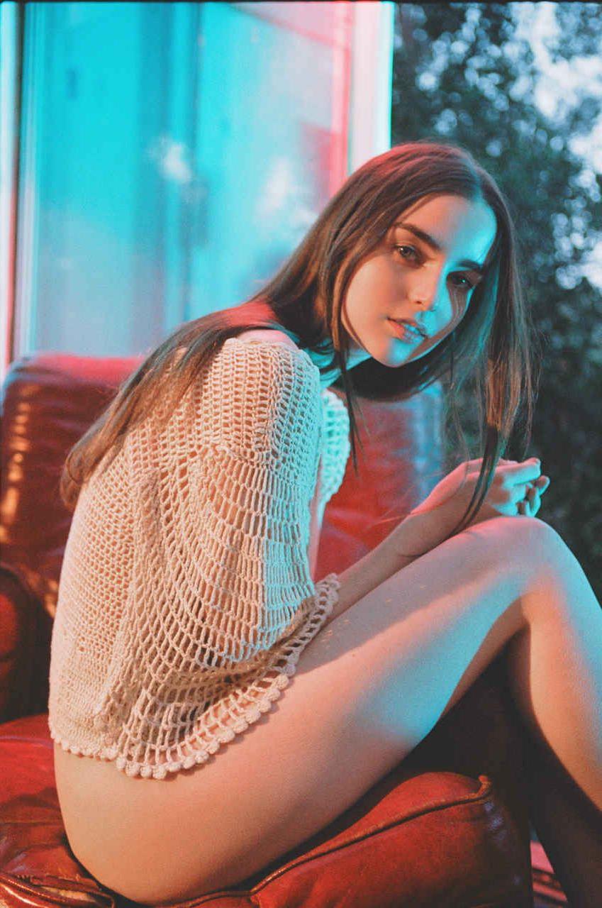 9P Ali Michael Nude Photoset