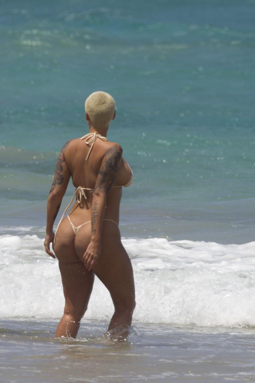 19P Amber Rose nude photos