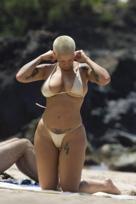 19P Amber Rose nude photos