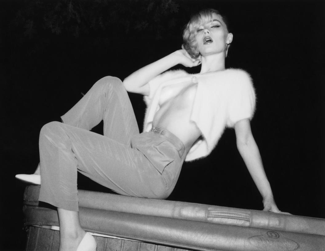 8P Amy Hood Nude photos