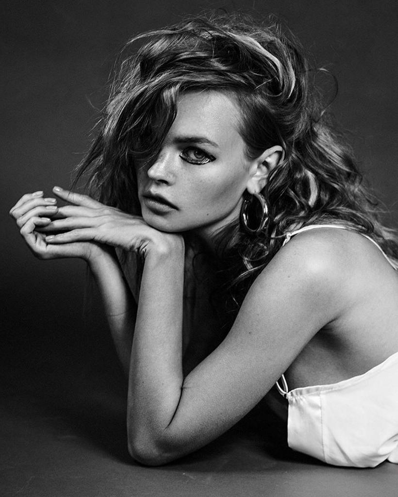 8P Anastasiya Scheglova Nude