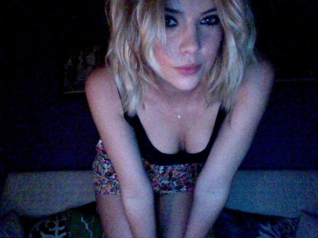 5P Ashley Benson leaked nude photos