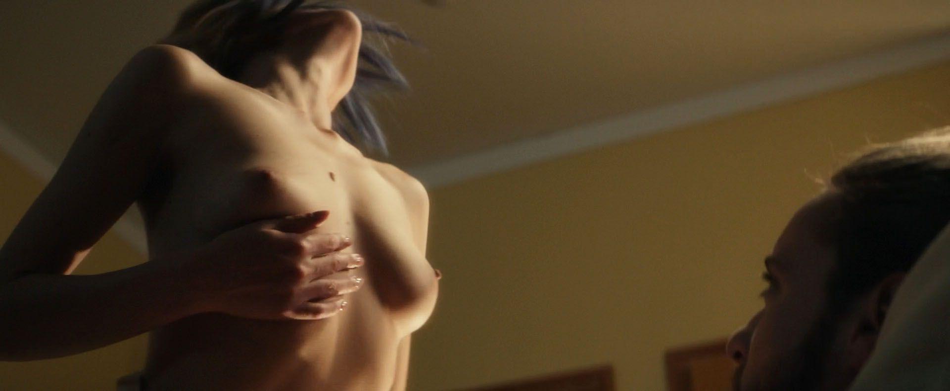 7P Nude Photos of Autumn Kendrick