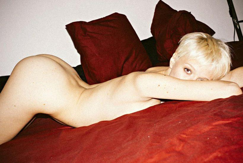 7P Beatrice Angelini Nude photos