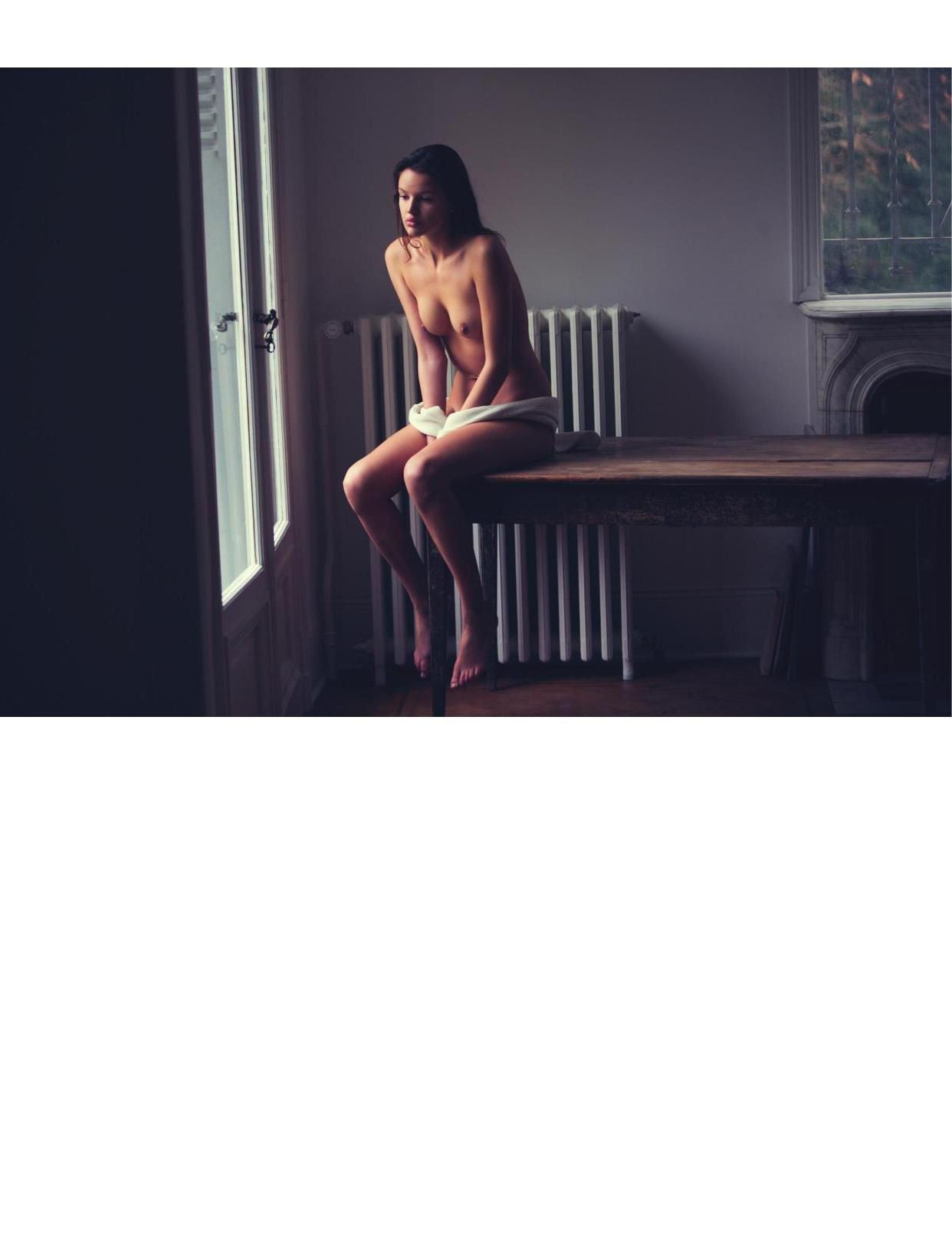 7P Bianca Mihoc Nude Photos