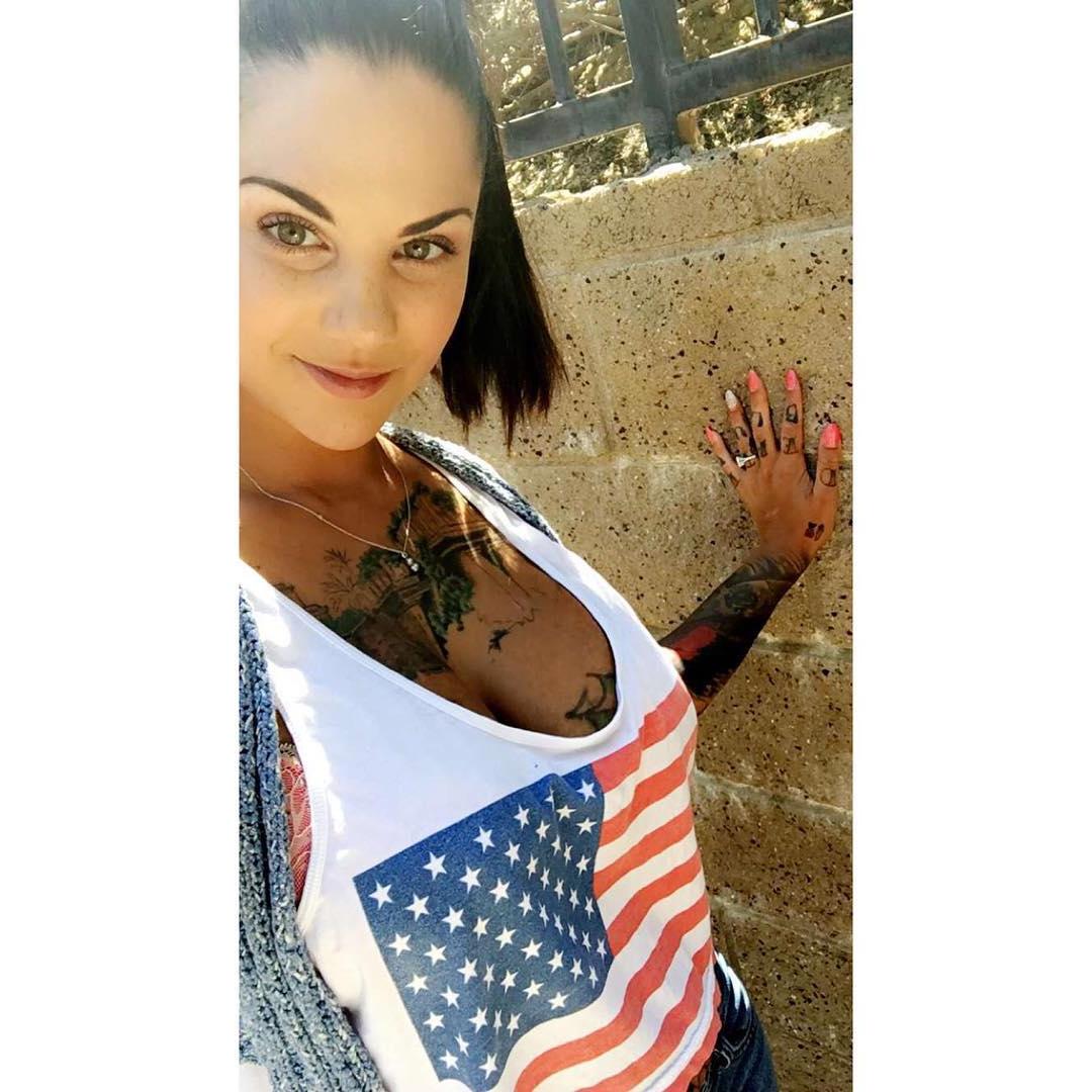 7P Bonnie Rotten Nude Photos