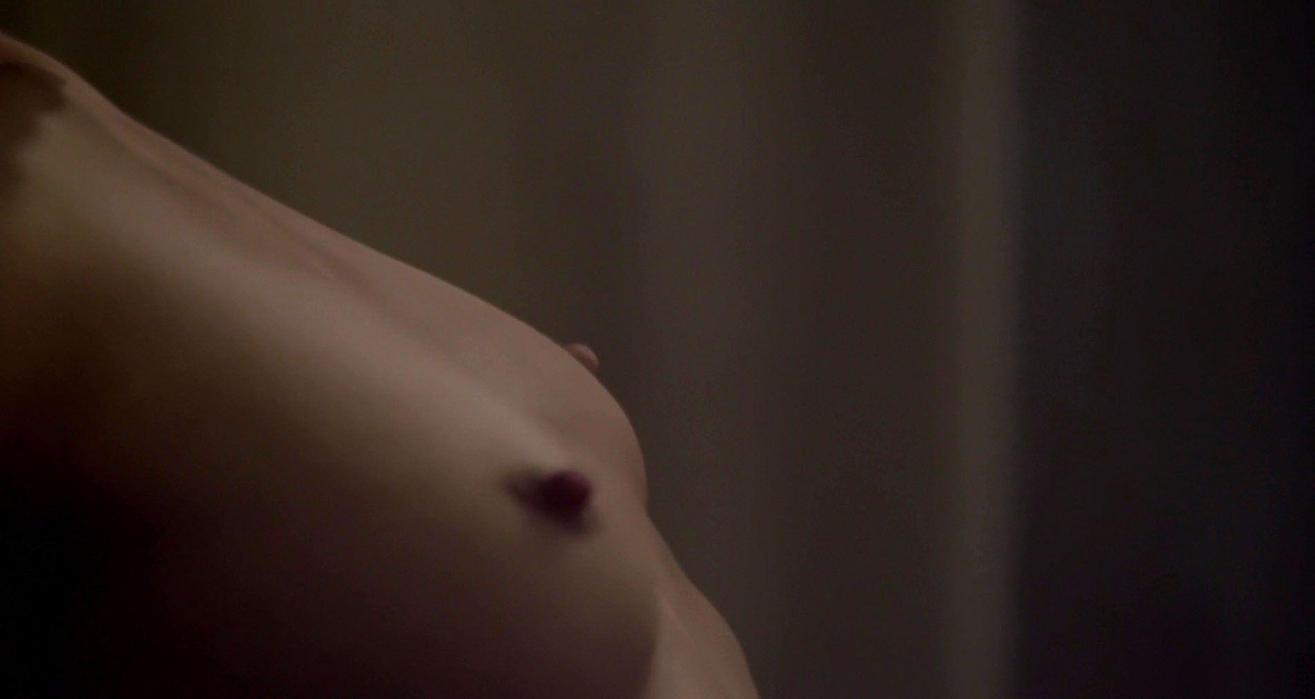 8P Nude Photos of Briana Evigan and Roxy Olin