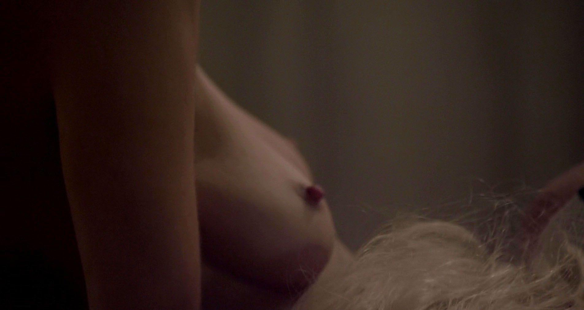 8P Nude Photos of Briana Evigan and Roxy Olin