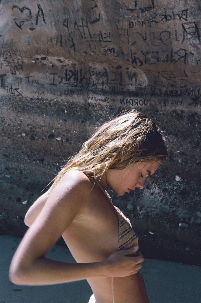 17P Camille Rowe Nude