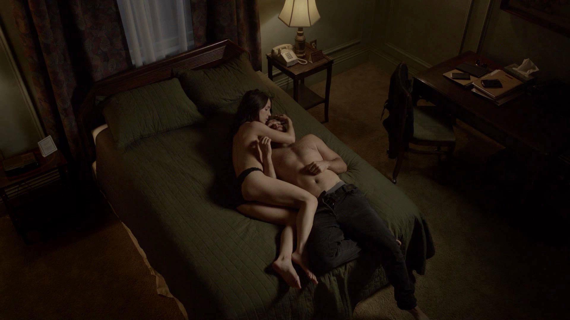 10P Nacktbilder von Eliza Dushku und Casey LaBow