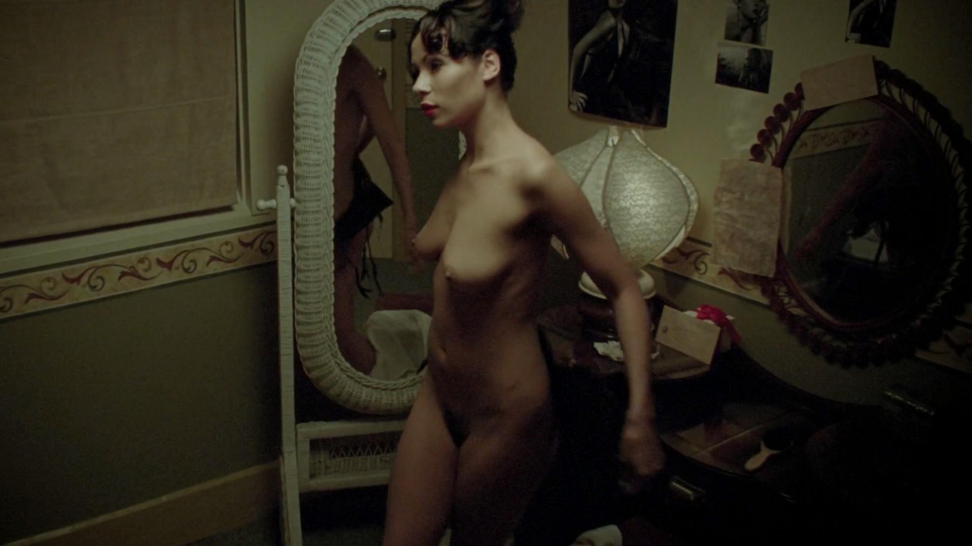 7P Nude Photos of Cassandra Swaby