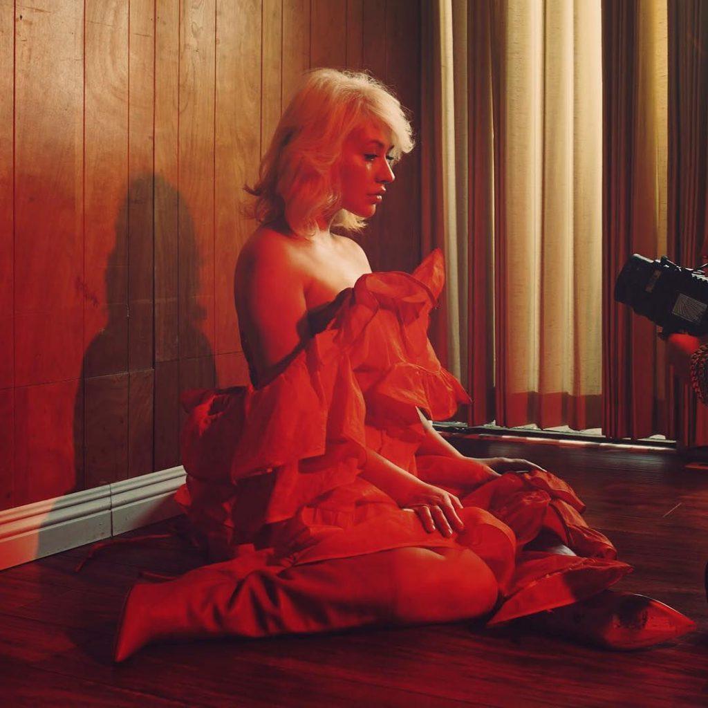 25P Christina Aguilera nackt