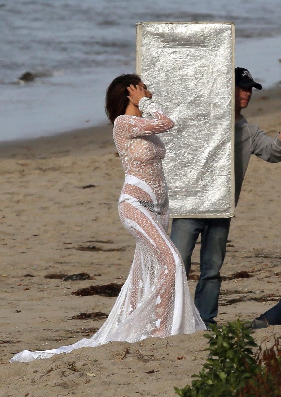 13P Cindy Crawford nude Photos (New + Old)