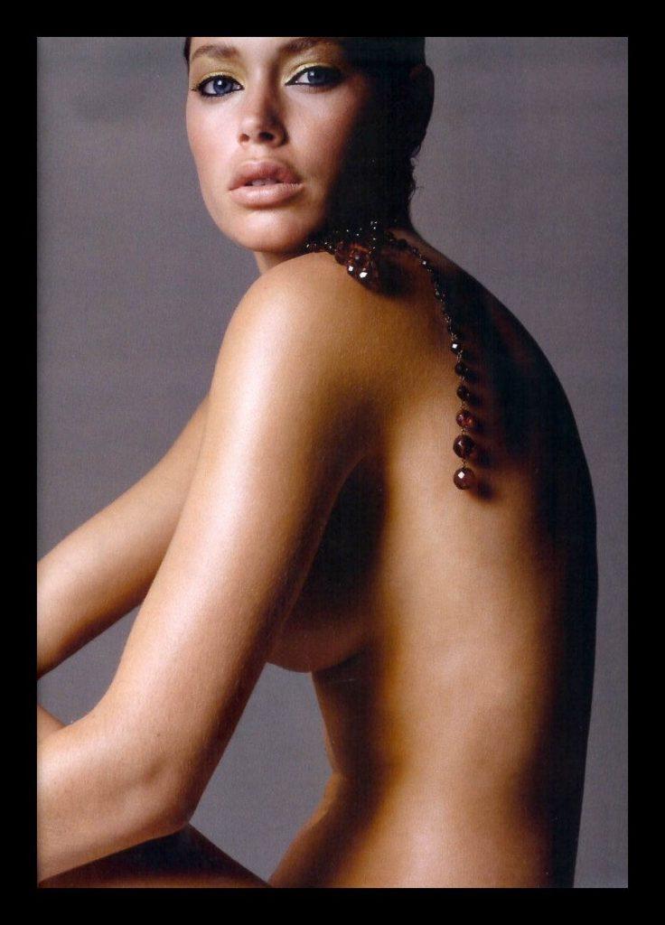 25P Doutzen Kroes Nude