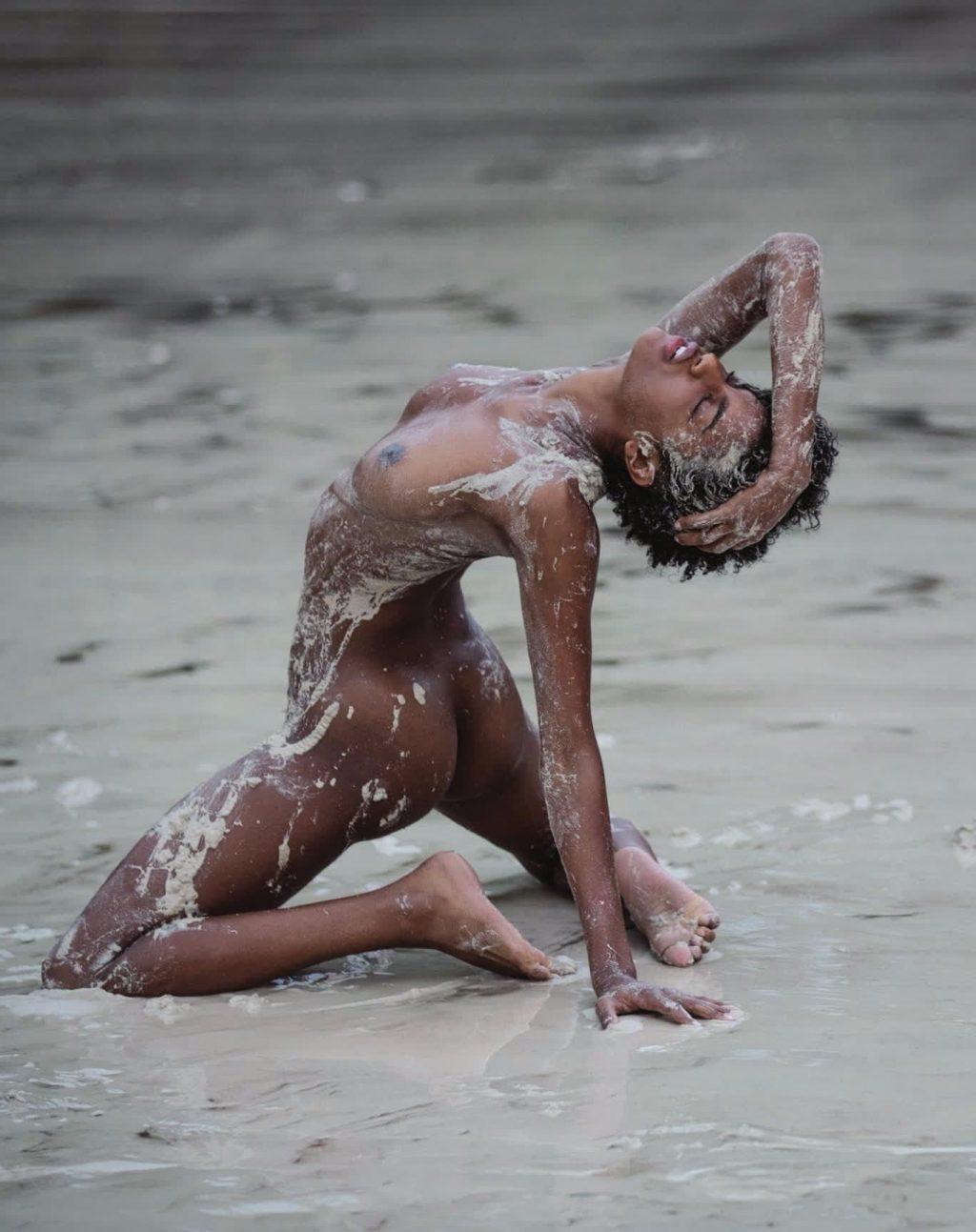 4P Ebonee Davis Nude