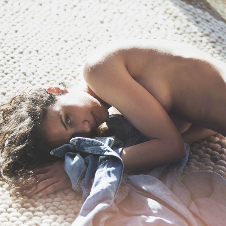 10P Elisa Meliani Nude Photos