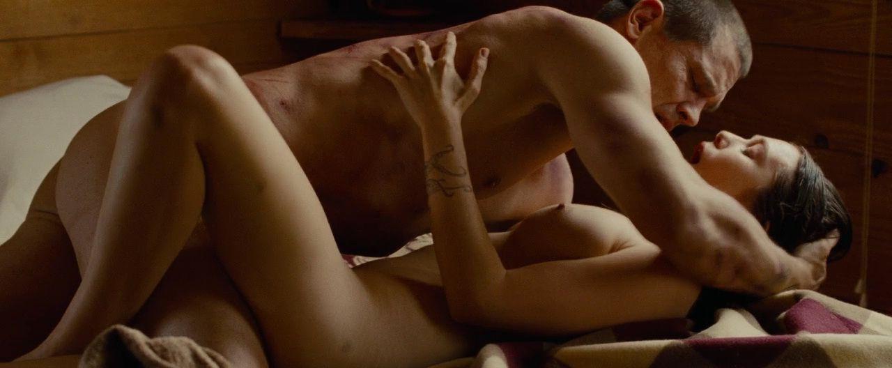 6P Elizabeth Olsen Nude Pics