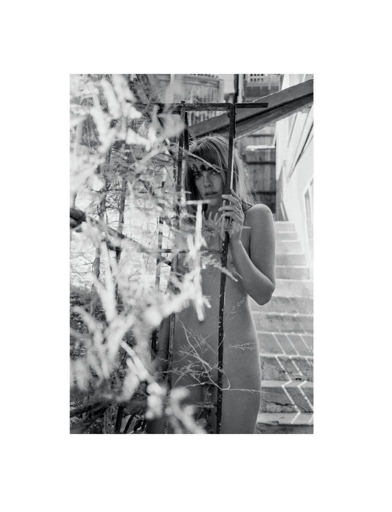 7P Emily Labowe Nude