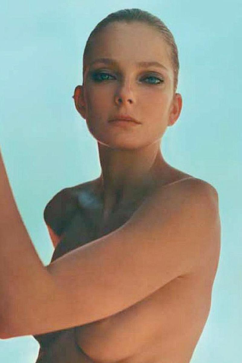 8P Nude photos of Eniko Mihalik