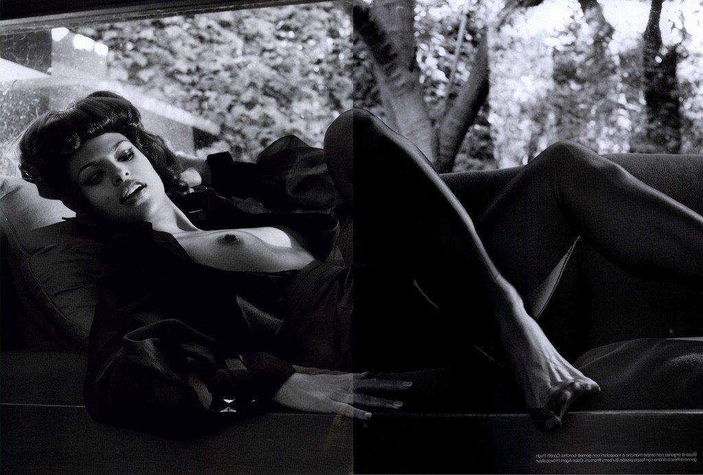 7P Nude pics of Eva Mendes