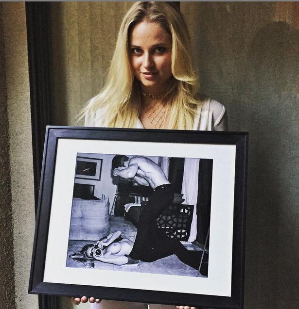 25P Genevieve Morton nude pics