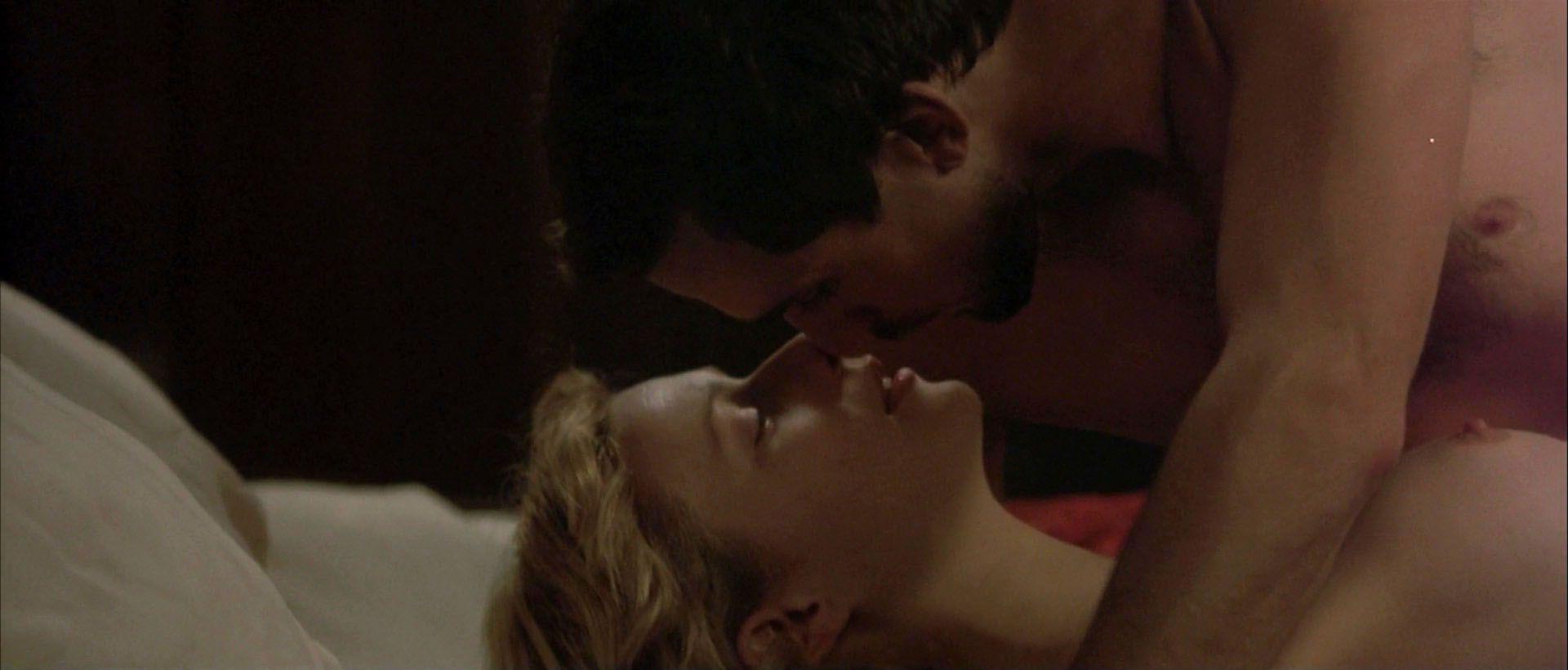 5P Gwyneth Paltrow Nude Pics
