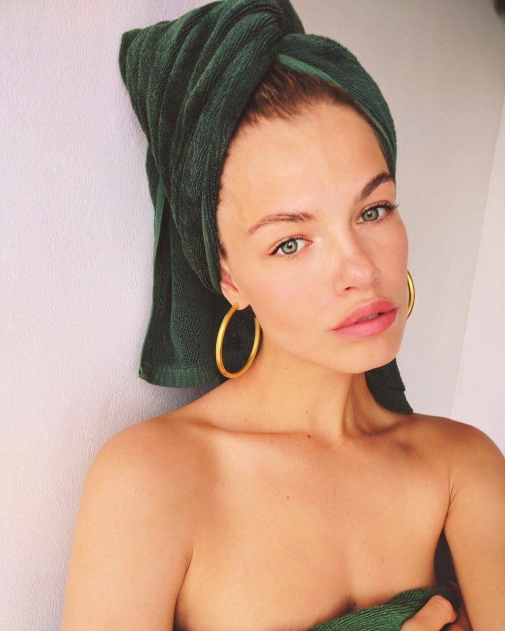 25P Hailey Clauson Nude