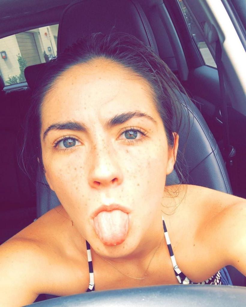 18P Isabelle Fuhrman Nude