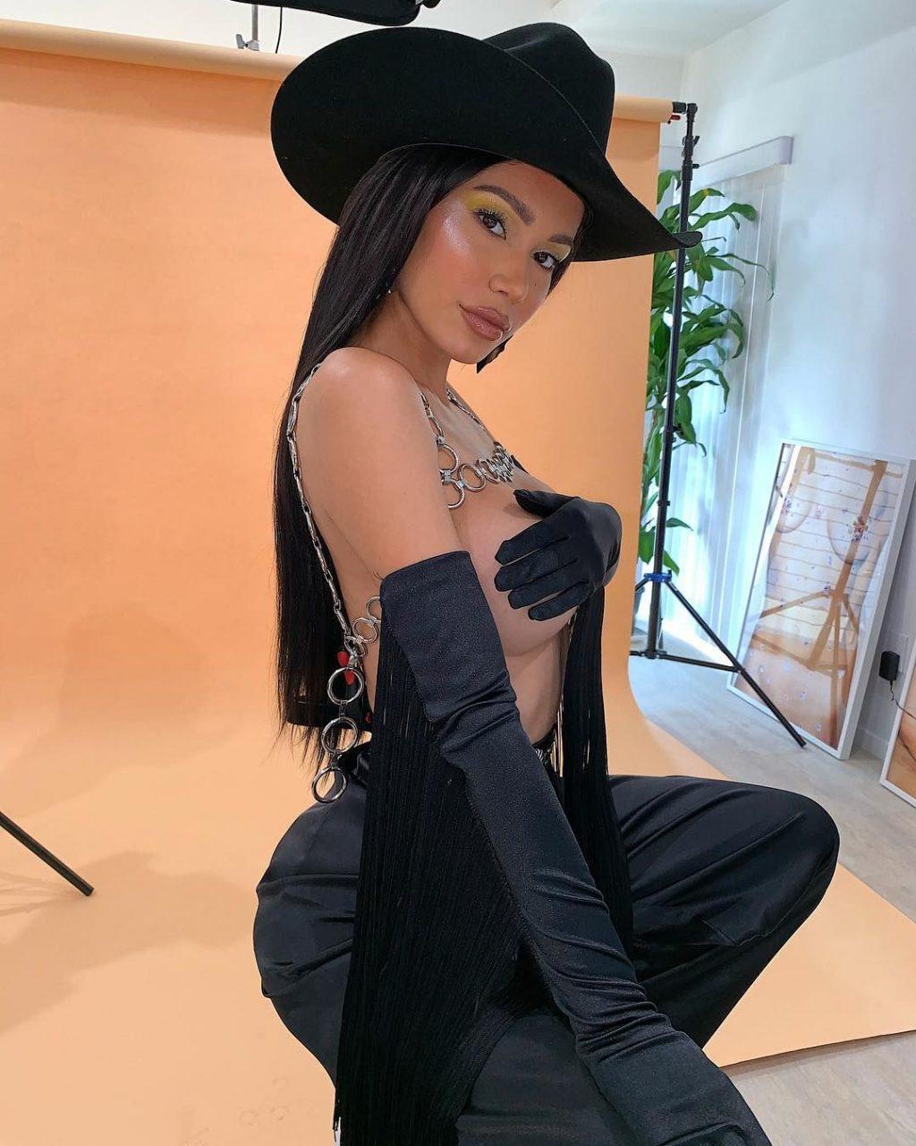 25P Janet Guzman Nude