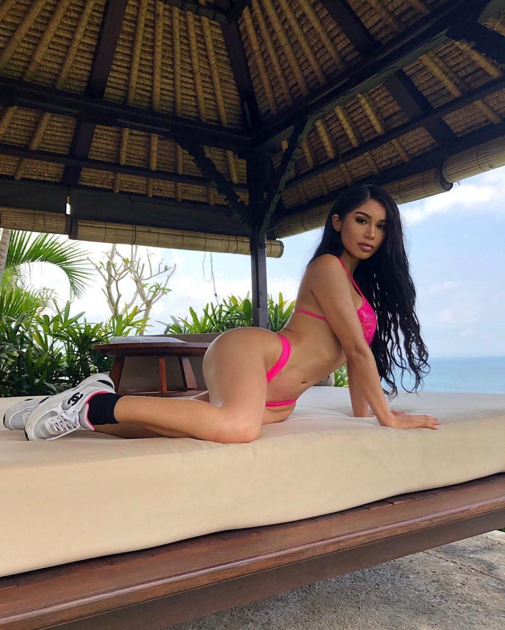 25P Janet Guzman Nude