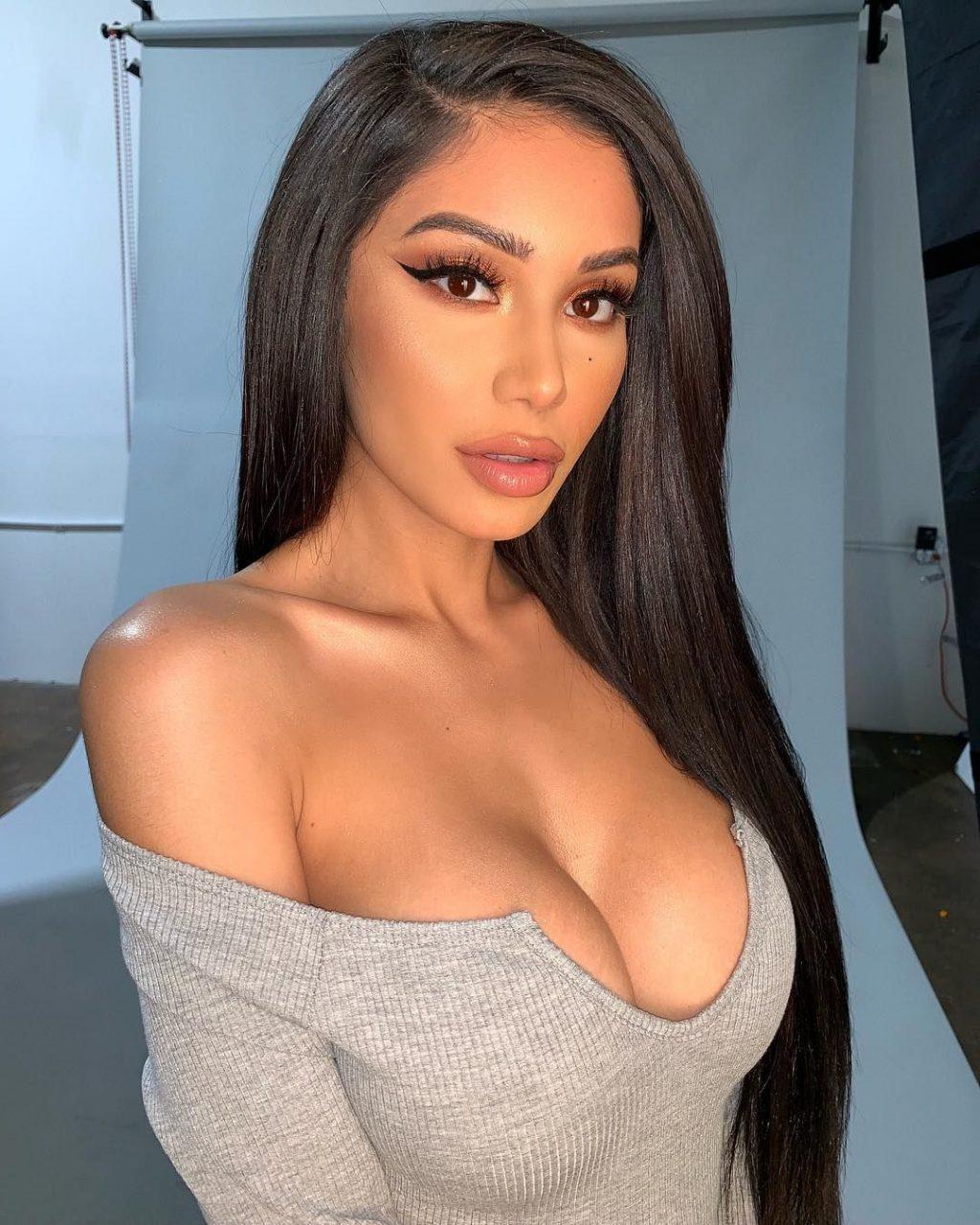 25P Janet Guzman Nude