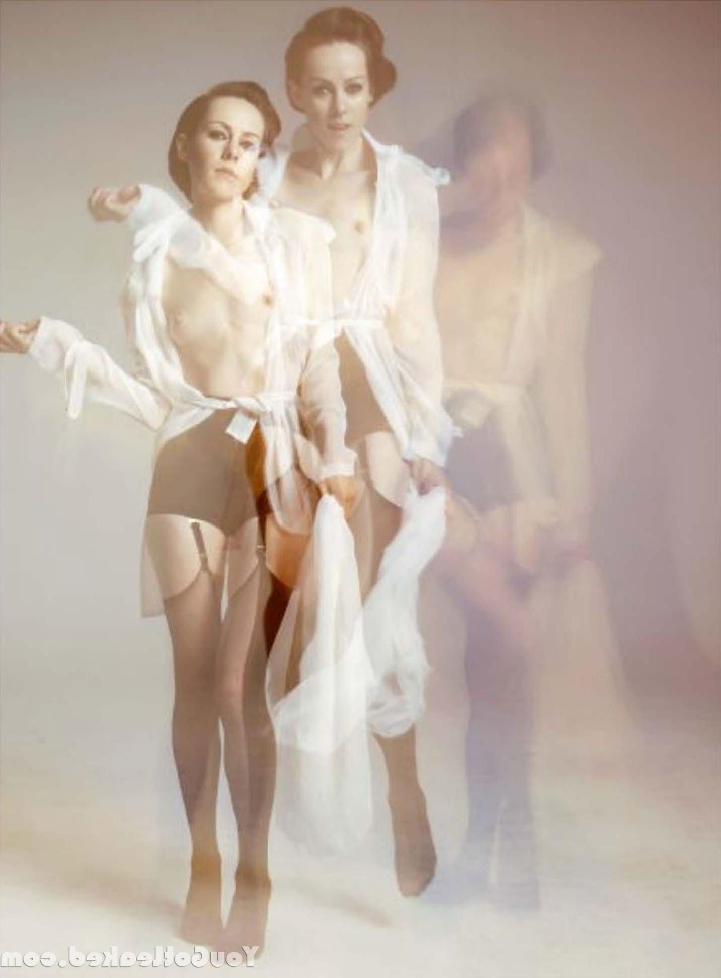 10P Nude photoset of Jena Malone