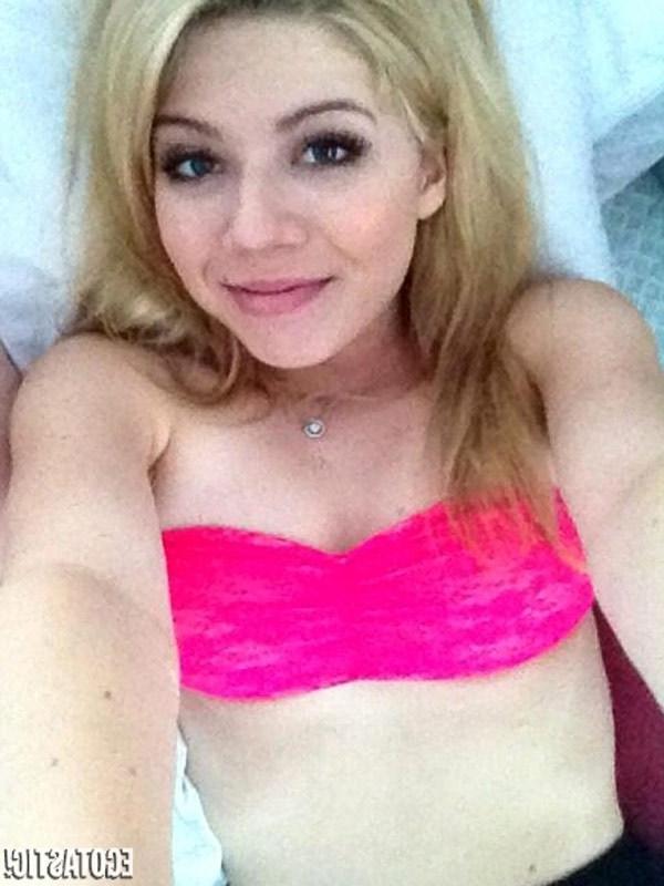 9P Nude pics of Jennette Mccurdy