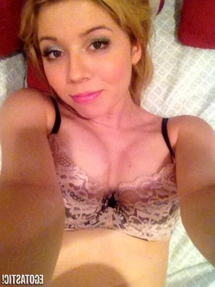 9P Nude pics of Jennette Mccurdy