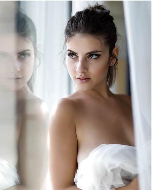 25P Judit Guerra Nude