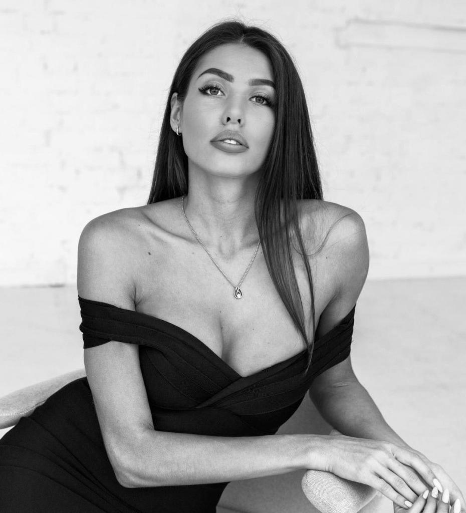 25P Katerina Sozinova Nude
