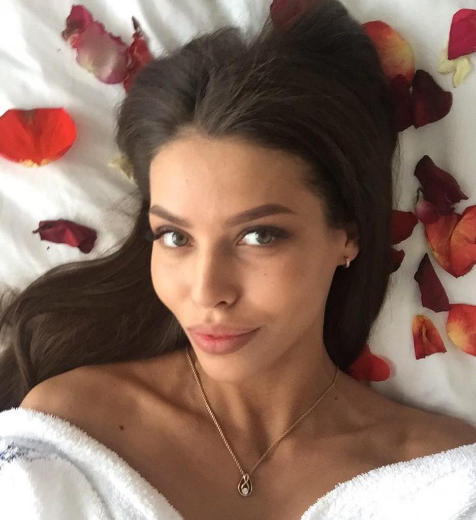25P Katerina Sozinova Nude