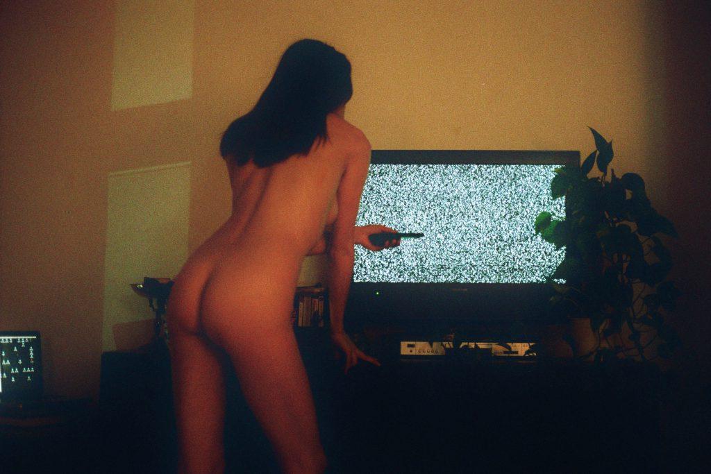 17P Lola McDonnell Nude