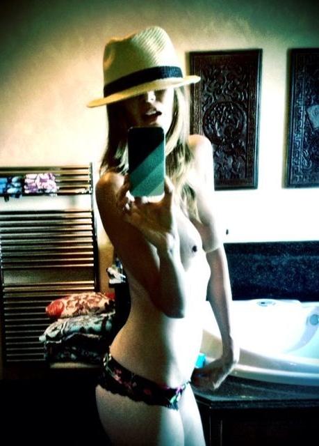 10P Lori Heuring nude