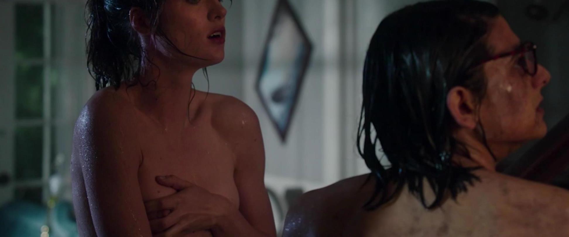 14P Mackenzie Davis & Vanessa Hudgens Nude
